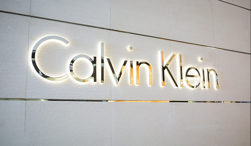 shop window calvin klein